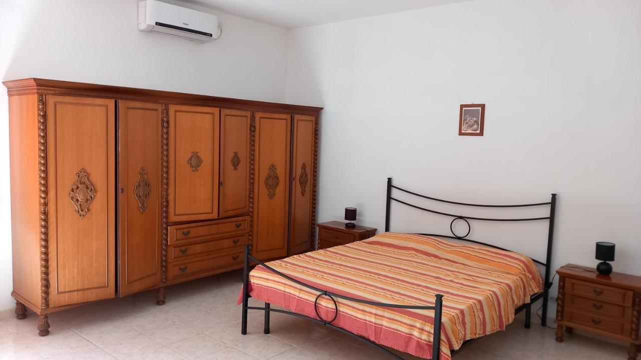 B&B Il Cortile Del Sole オルメード エクステリア 写真